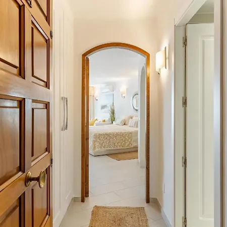 Fuer 2 Personen Ca 40 Qm In Empuriabrava, Costa Brava Golf De Roses Apartment
